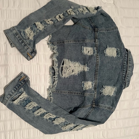 Denim love jean jacket, brand new and never been worn - Picture 1 of 2